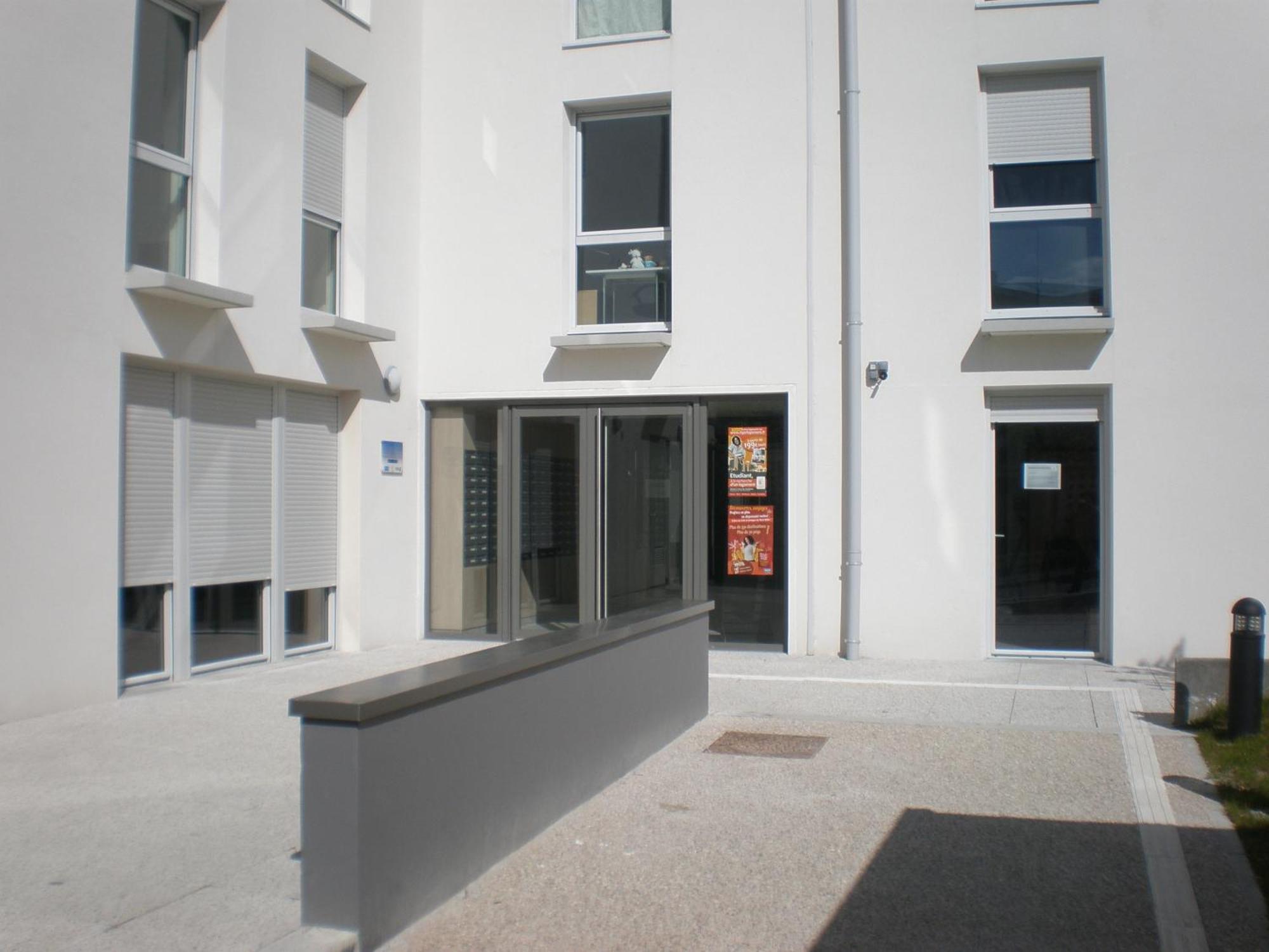 Résidence Hôtelière Laudine Reims Exterior foto